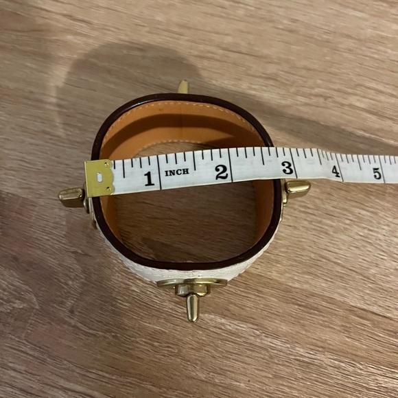 Coach Leather Turnlock Bracelet - Picture 13 of 15